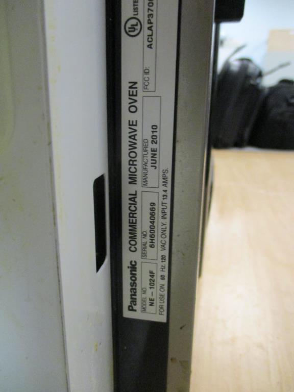 Panasonic Commercial Microwave Oven NE-1024F.