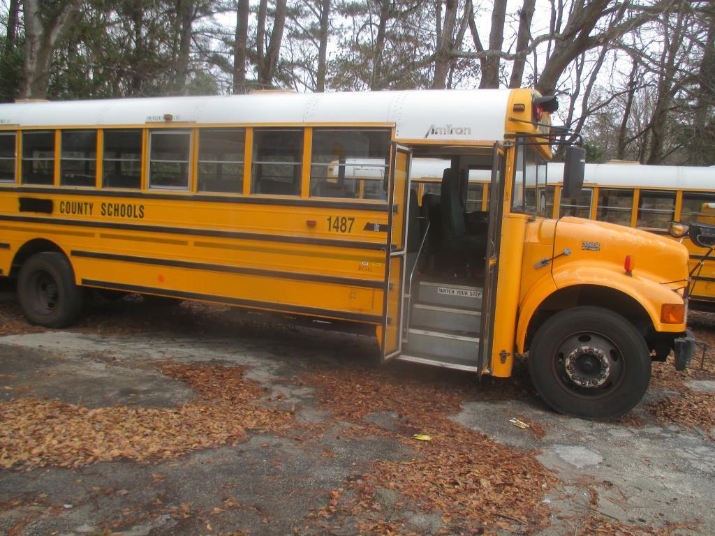 1999 Amtran School Bus International 3800,