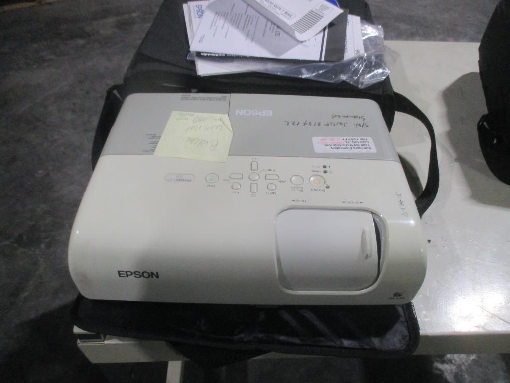 Epson EMP S5 LCD Projector