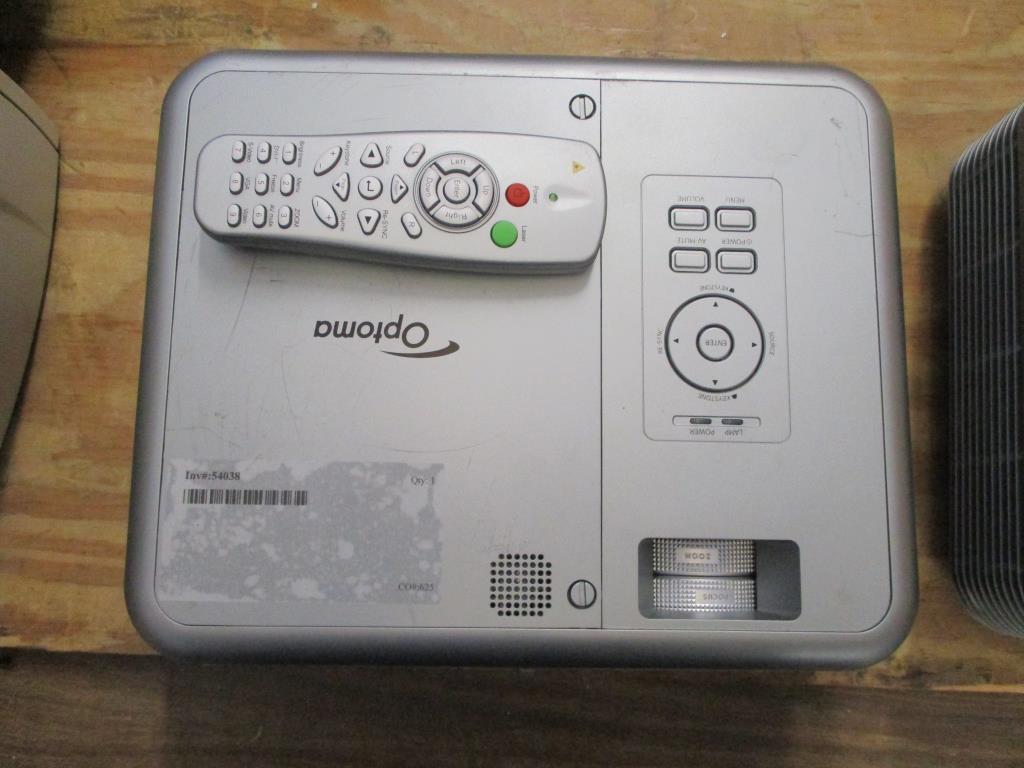 Optoma LCD Projector TXR774.