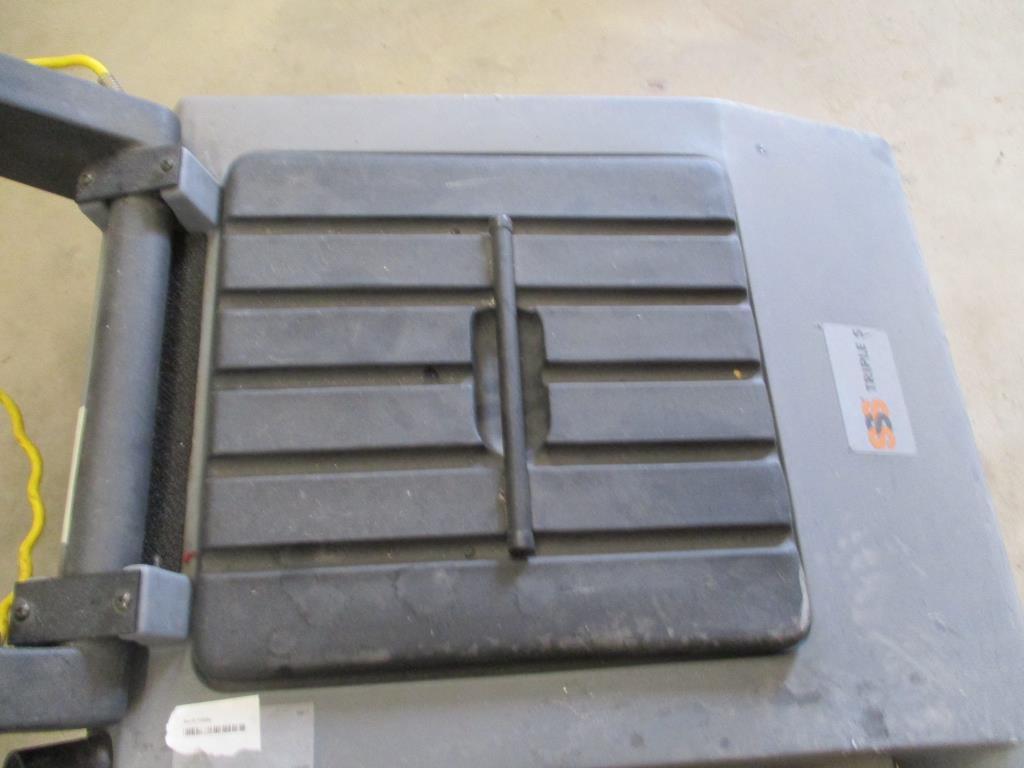 Triple S Lav 30 Large Area Vacuum 54363.