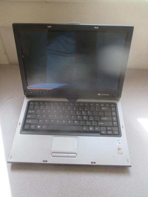 Gateway TA6 Laptop  Computer.