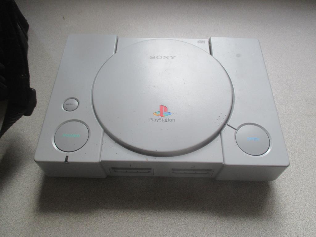 Sony SCPH-9001 PlayStation in Carry Case