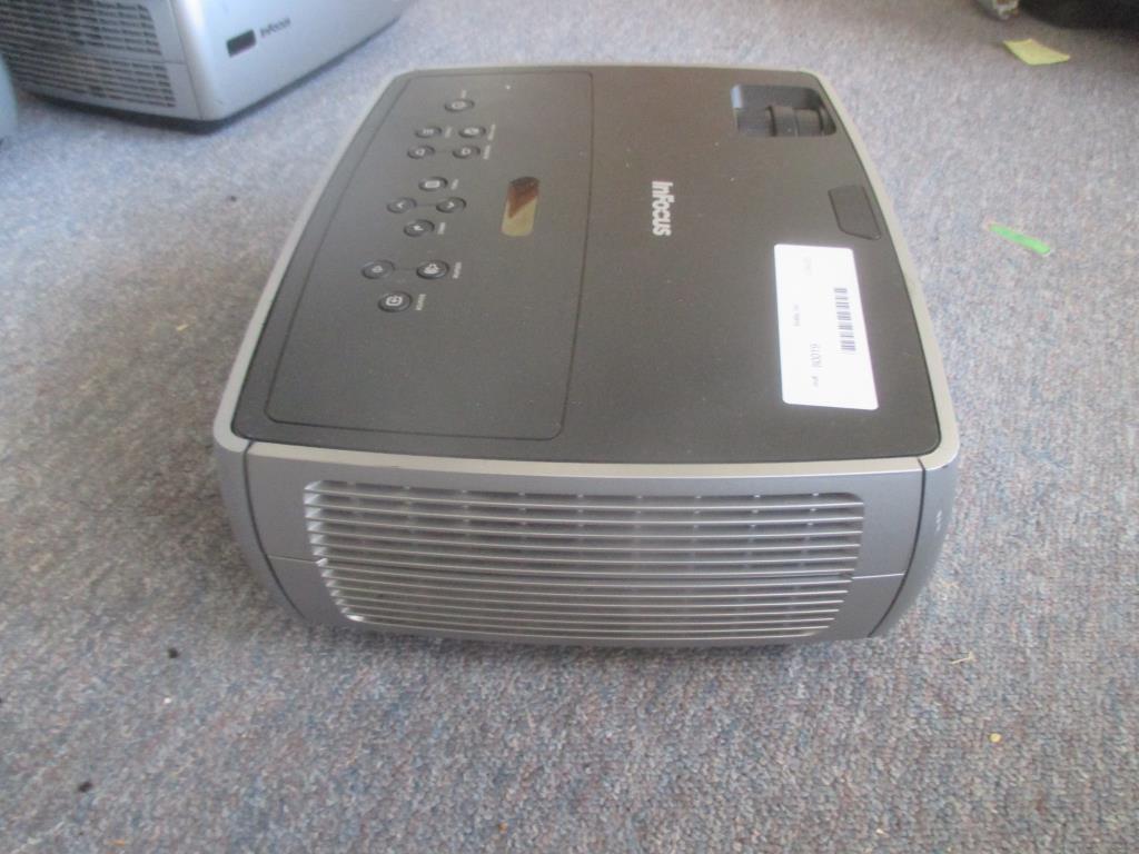 Infocus W240 LCD Projector