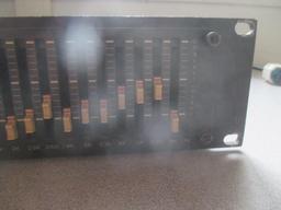 Yamaha Q1027 Graphic Equalizer