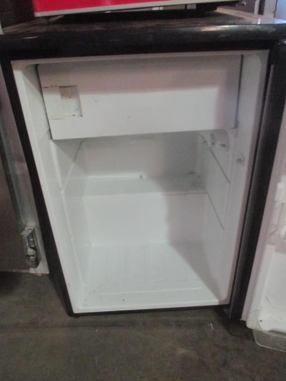 Frigidaire Mini Refrigerator