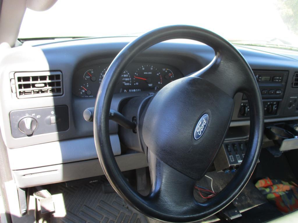 2003 Ford F-250 XL Pickup Truck