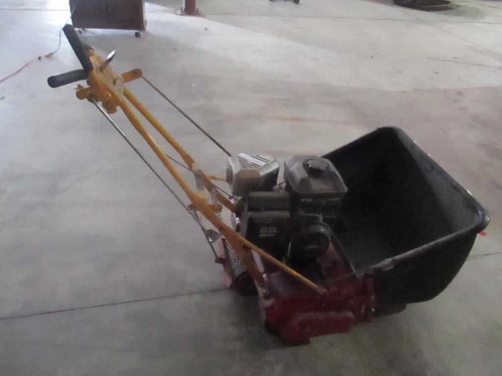 McLane 6.5 HP 10 Blade 24" Mower W/ Collection Bag