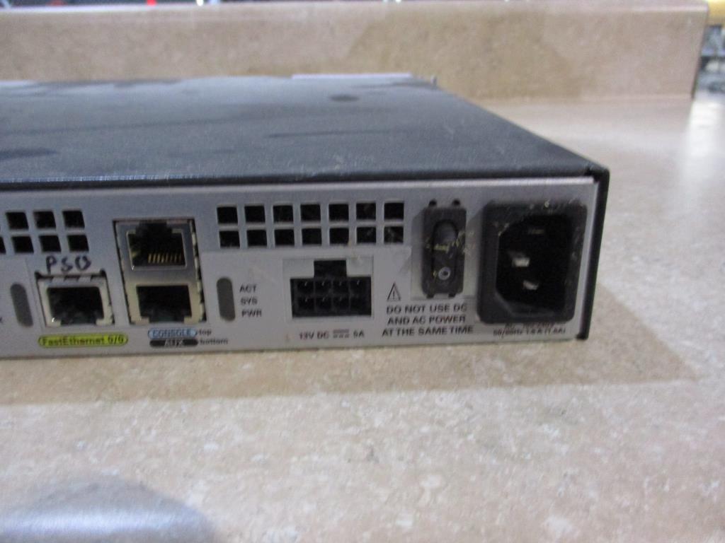 Cisco Integrated Access Device IAD 2400 Series.