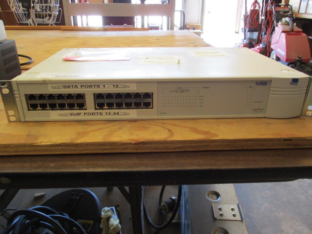 3 Com Super Stack II 24pt Switch 3300.