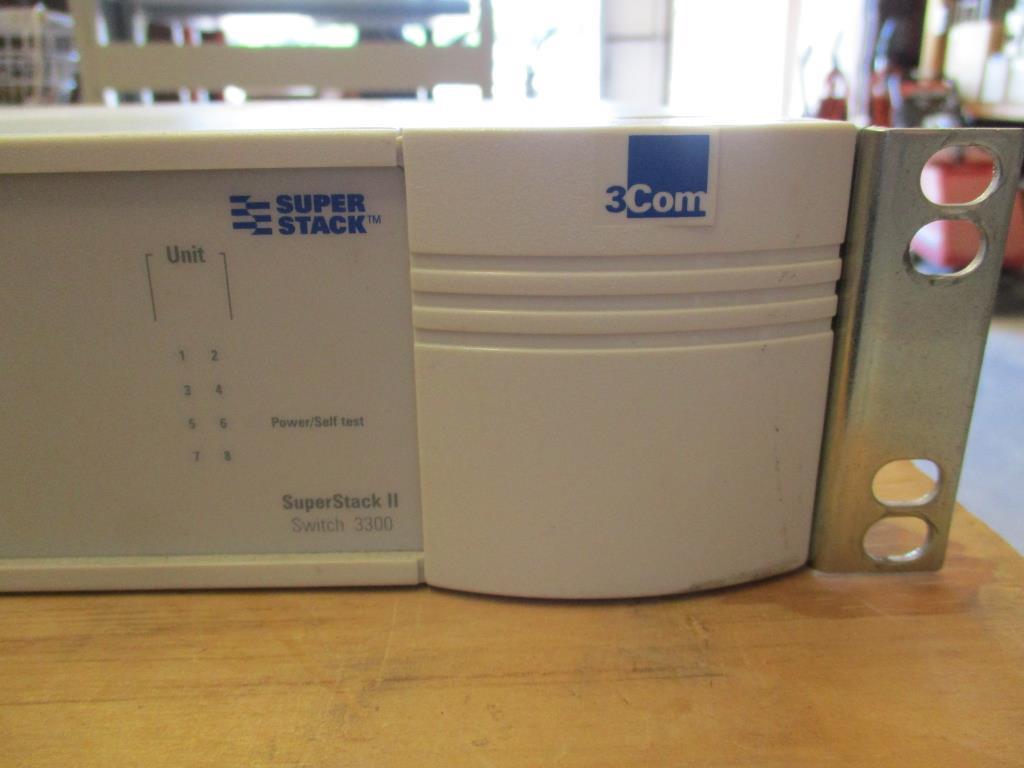 3 Com Super Stack II 24pt Switch 3300.