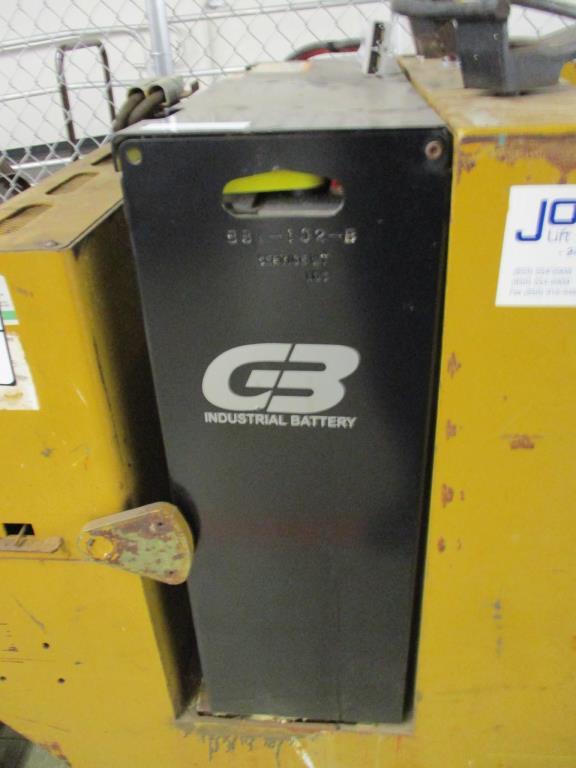 Yale Motorized Pallet Lift ESC030S4T071.