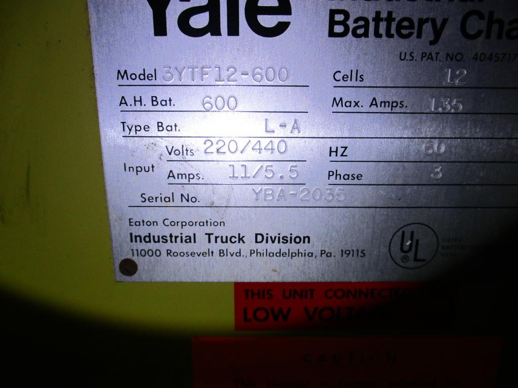Yale Motorized Pallet Lift ESC030S4T071.
