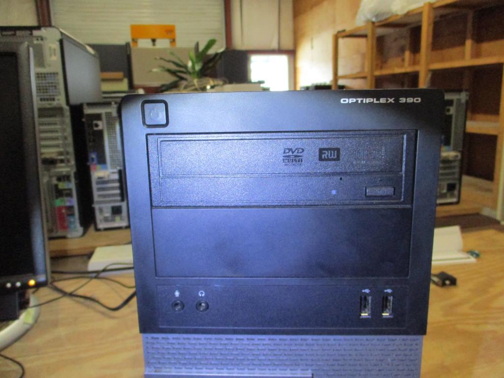 Dell OptiPlex 390 Desktop Computer.