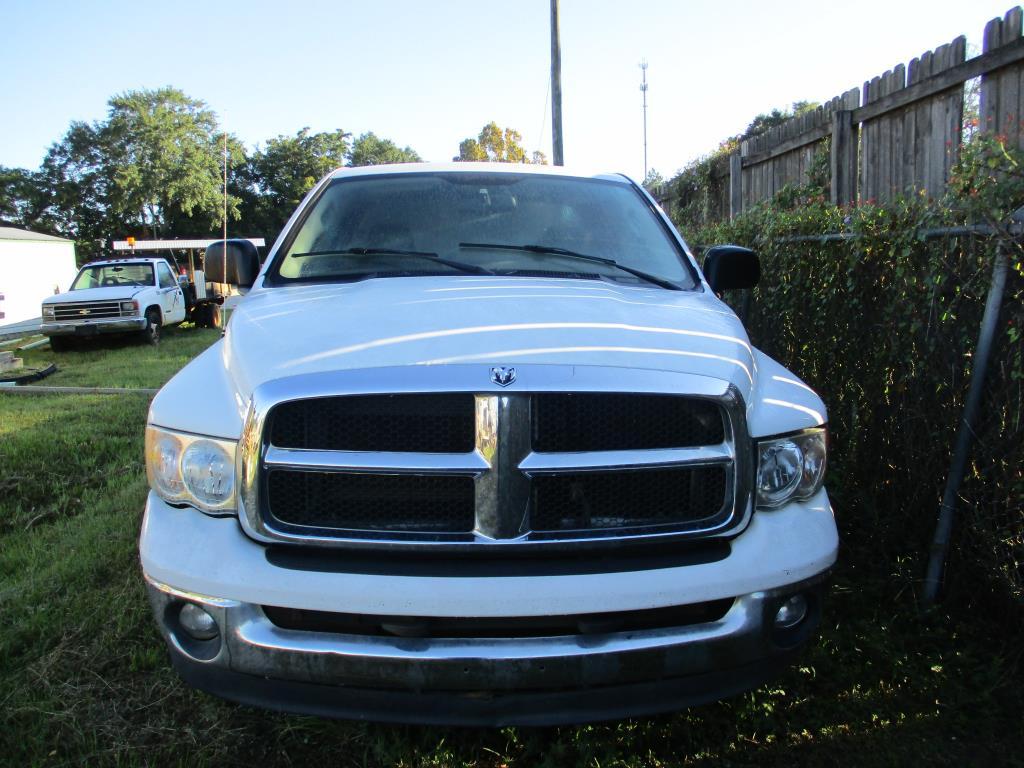 2005 Dodge Ram 1500 4WD Pickup Truck.