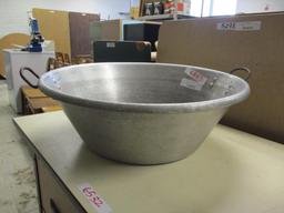 Aluminum 32qt Pot.