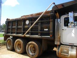 2001 Mack RD688S Dump Truck.