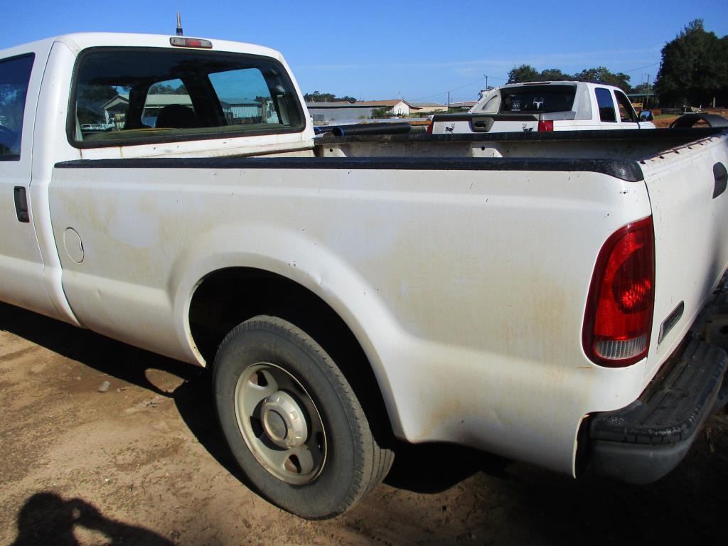 2006 Ford F-250 XL Pickup Truck.