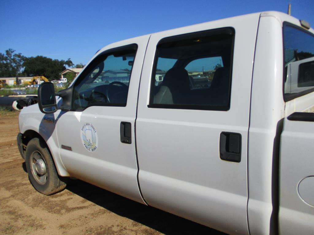 2006 Ford F-250 XL Pickup Truck.