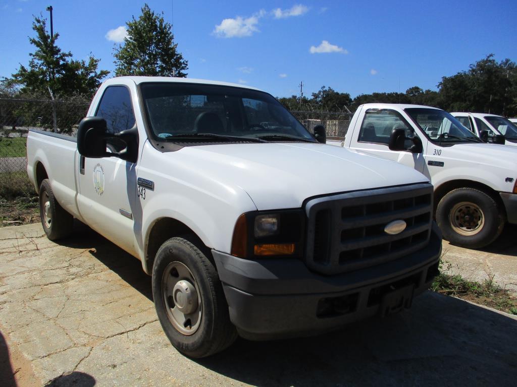 2006 Ford F-250 XL Pickup Truck.