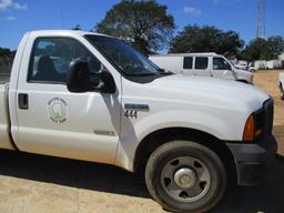 2006 Ford F-250 XL Pickup Truck.