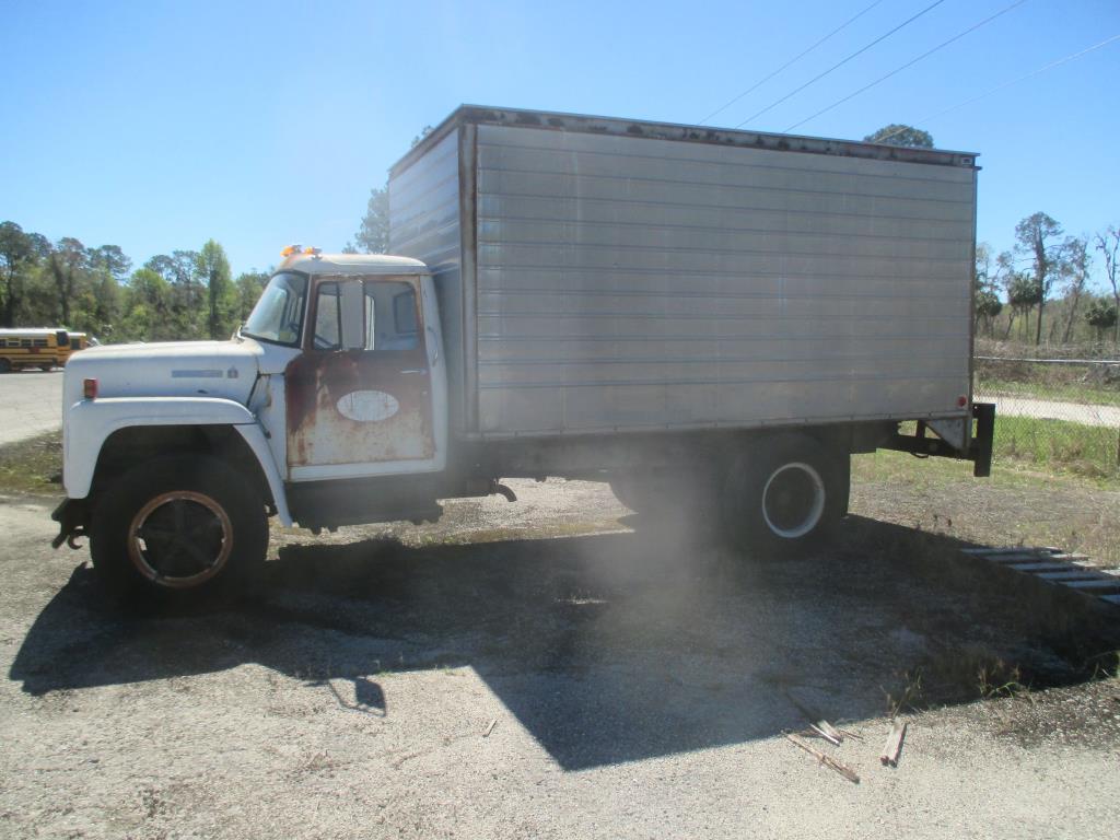 1978 International Load Star 1600 Box Truck