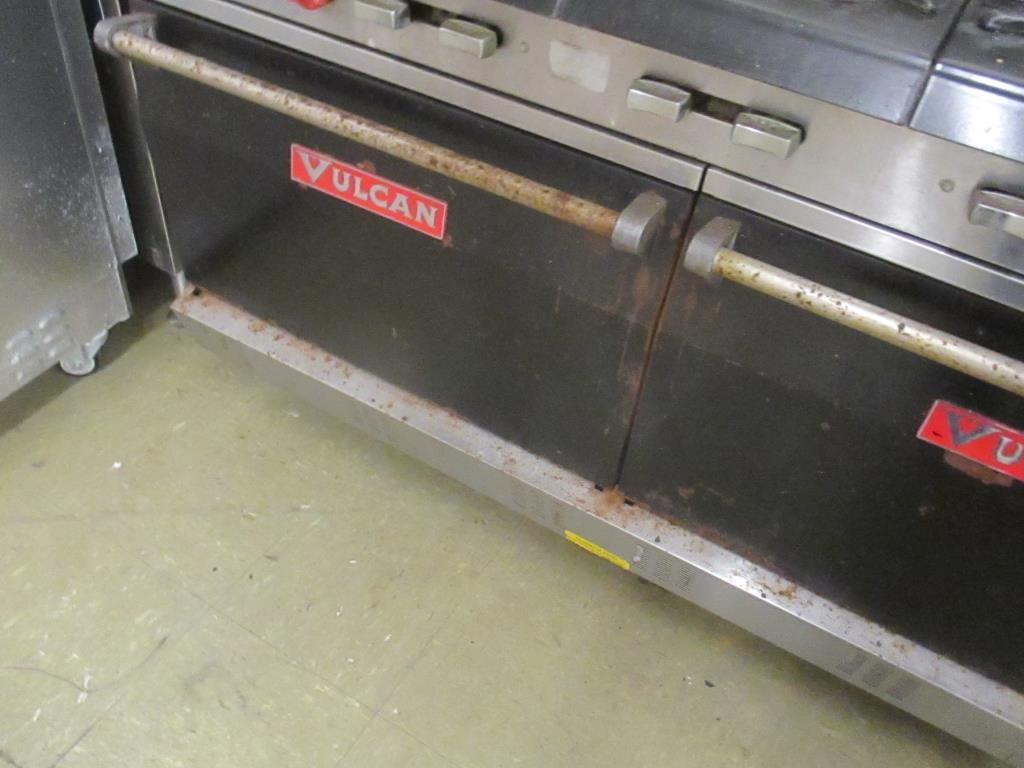 Vulcan 10 Burner 2 Oven Stove