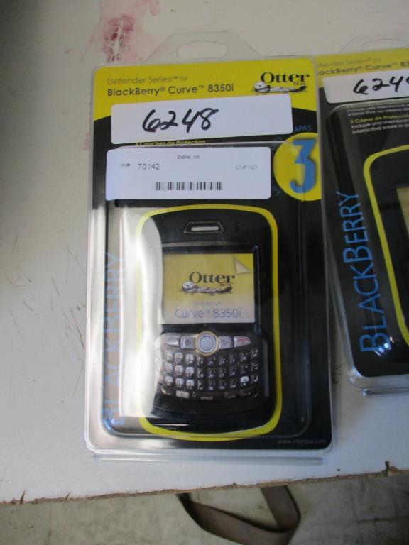 (4) Otter Box Defender Series for Blackberry 8350.