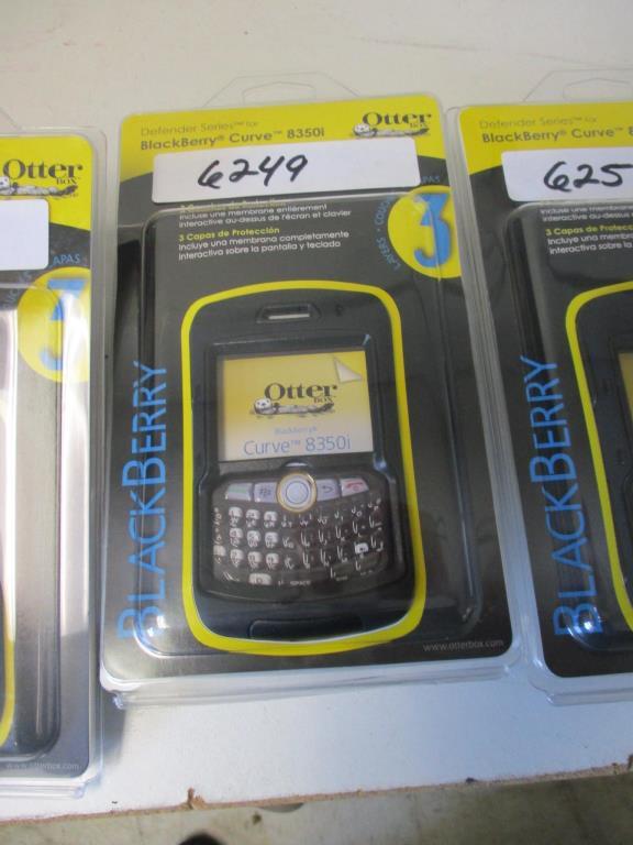 (4) Otter Box Defender Series for Blackberry 8350.