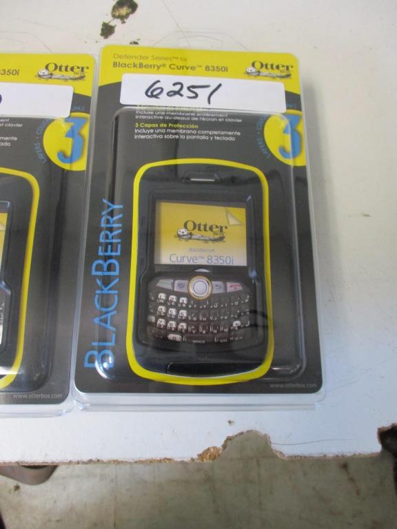 (4) Otter Box Defender Series for Blackberry 8350.