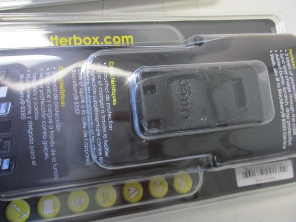 (4) Otter Box Defender Series for Blackberry 8350.