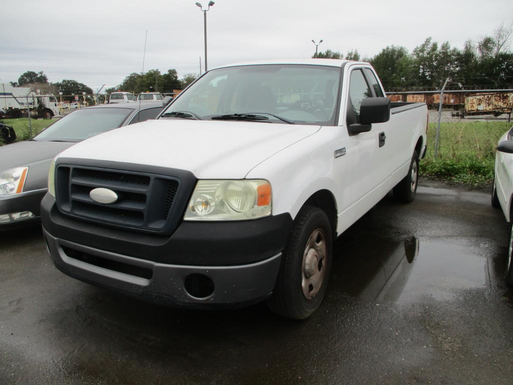 2007 Ford F-150 XL Pickup Truck.