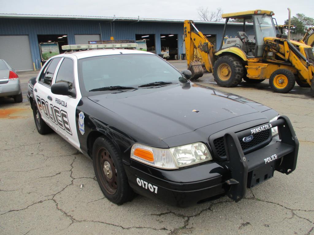 2007 Ford Crown Victoria Police Interceptor.