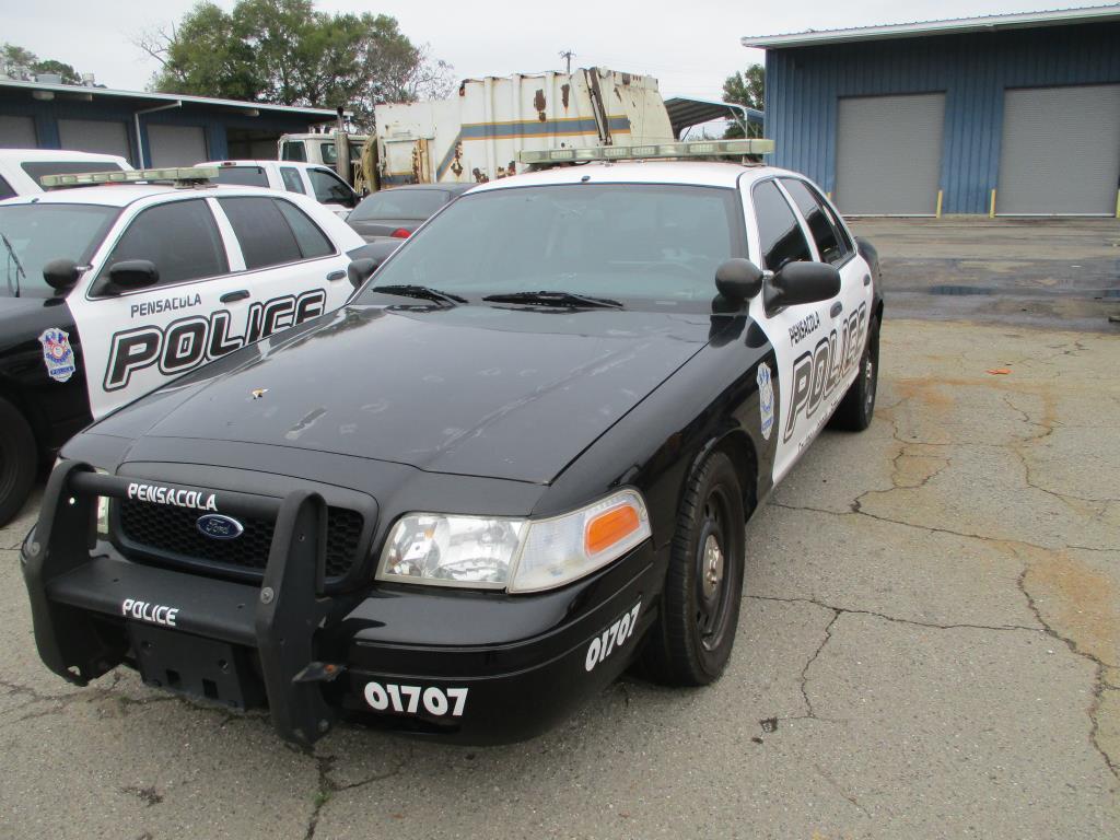 2007 Ford Crown Victoria Police Interceptor.