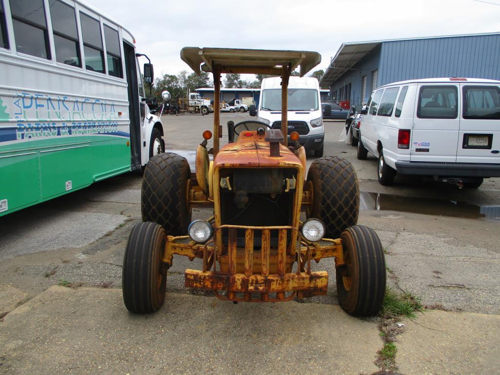 1981 Ford Tractor 231