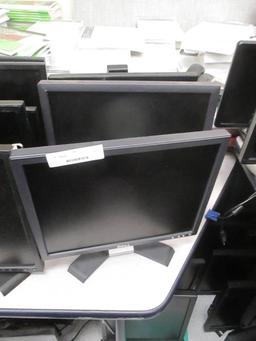 (4) Dell 19" LCD Monitors