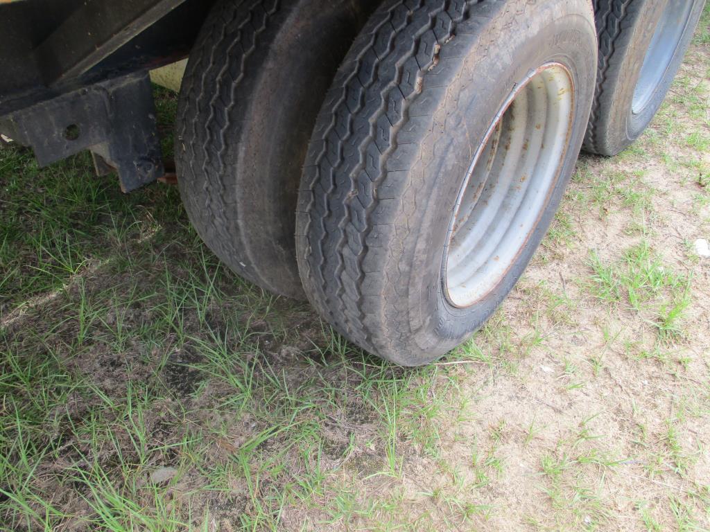 22 Foot 5th Wheel Gooseneck Trailer.