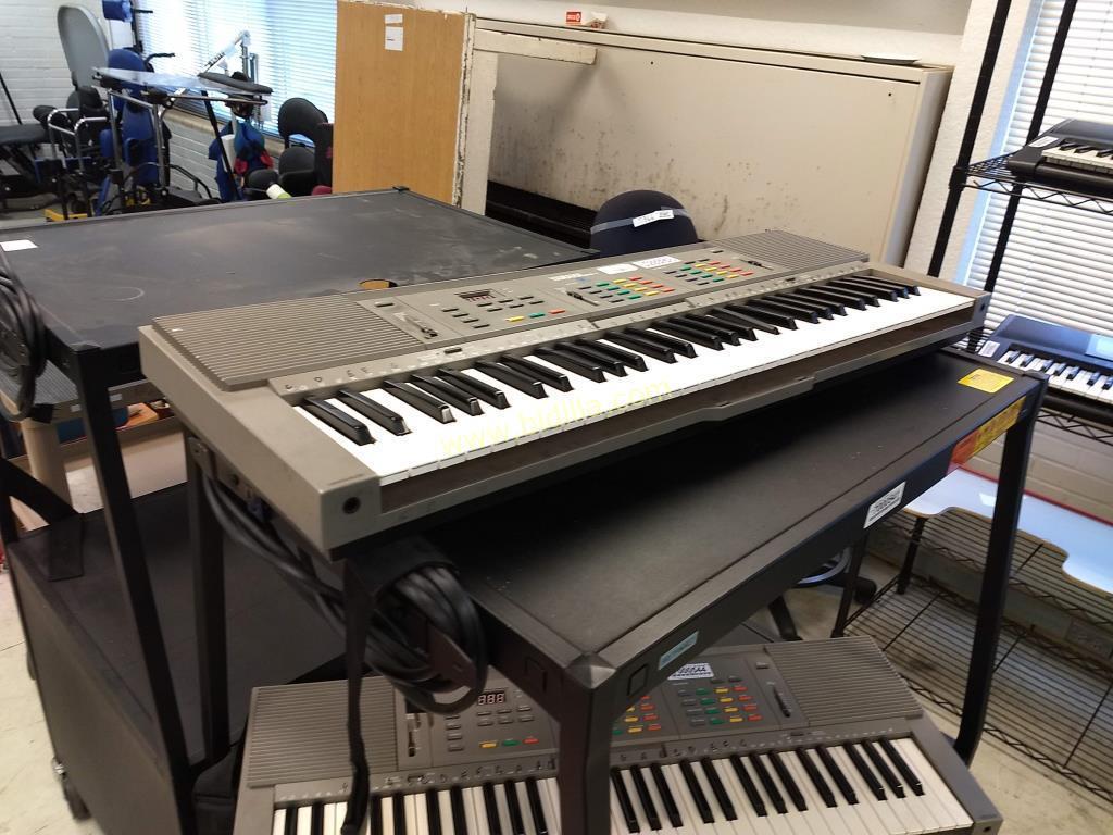 Yamaha Music Keyboard