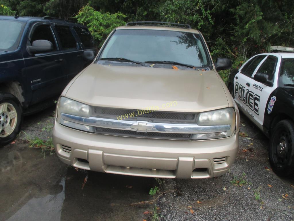 2007 Chevrolet TrailBlazer 4 Door SUV.