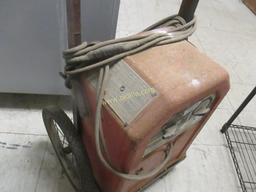 Lincoln Electric 225 Electric Welder