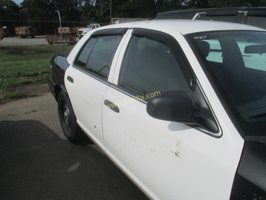 2007 Ford Crown Victoria Sedan