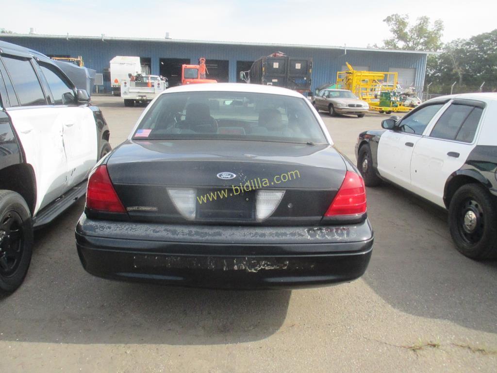 2007 Ford Crown Victoria Sedan