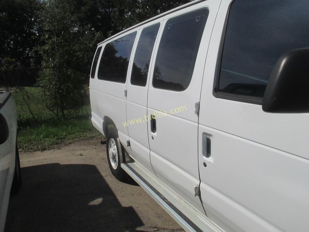 1998 Ford Club Wagon Van