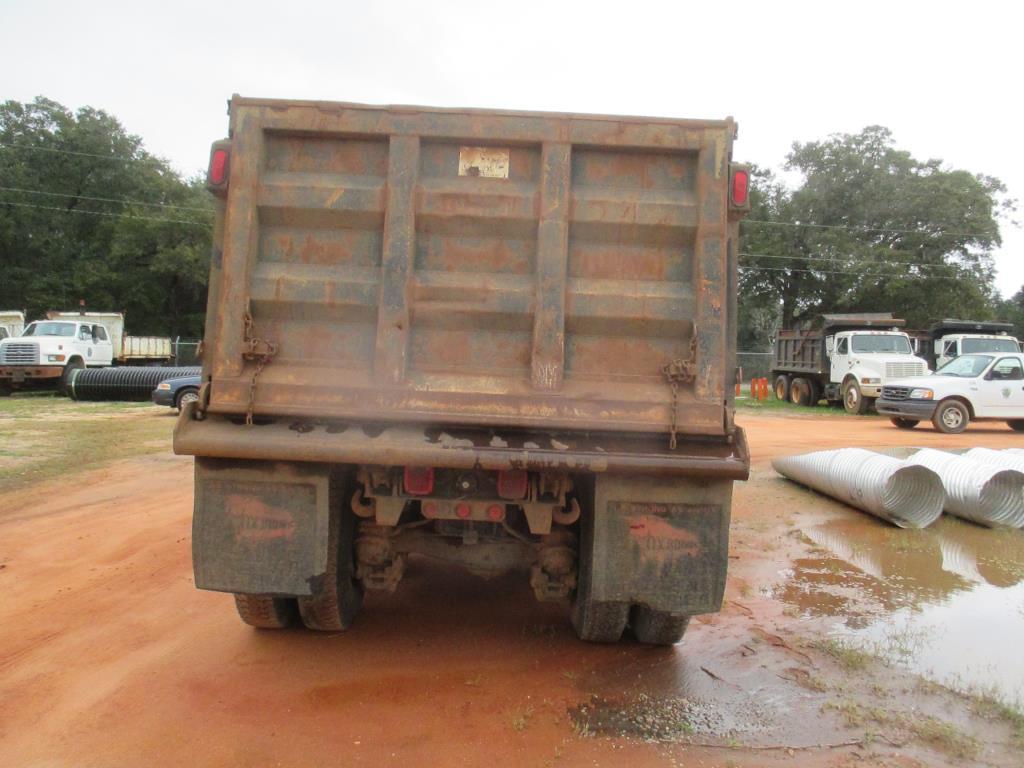 2000 Mack RD690S Dump Truck.