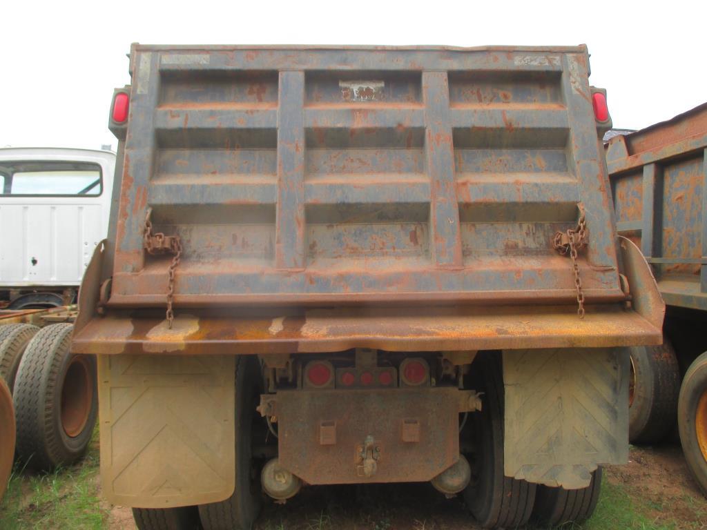 1998 International 4900 Dump Truck.