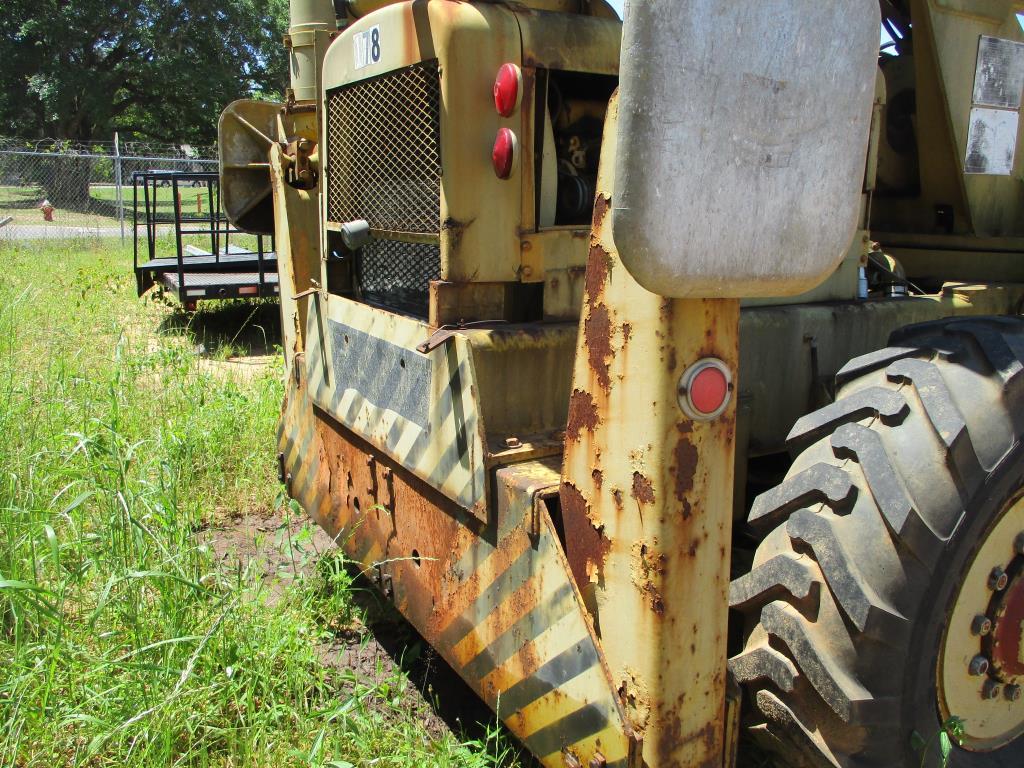 1985 Pettibone 10 Ton Crane.