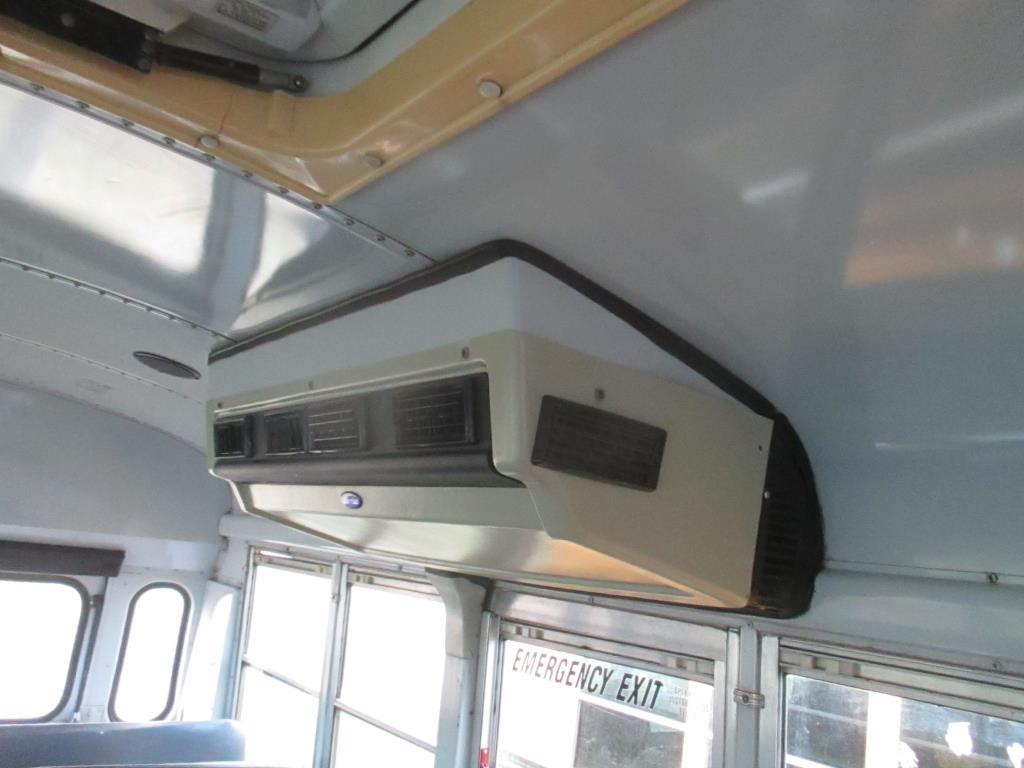 2000 Thomas Built School Bus Saf-T-Liner MVP ER.