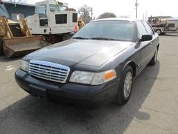 2008 Ford Crown Victoria 4DR Sedan.