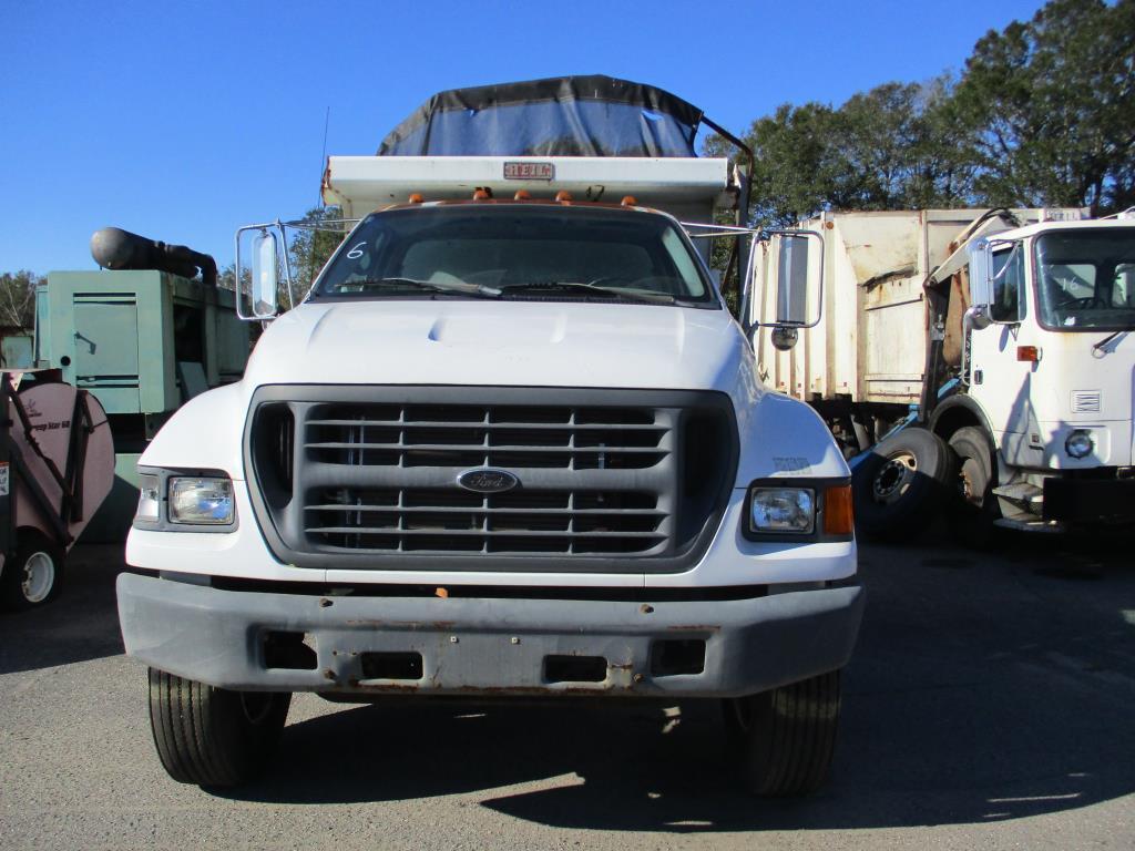 2002 Ford F-750 Dump Truck.