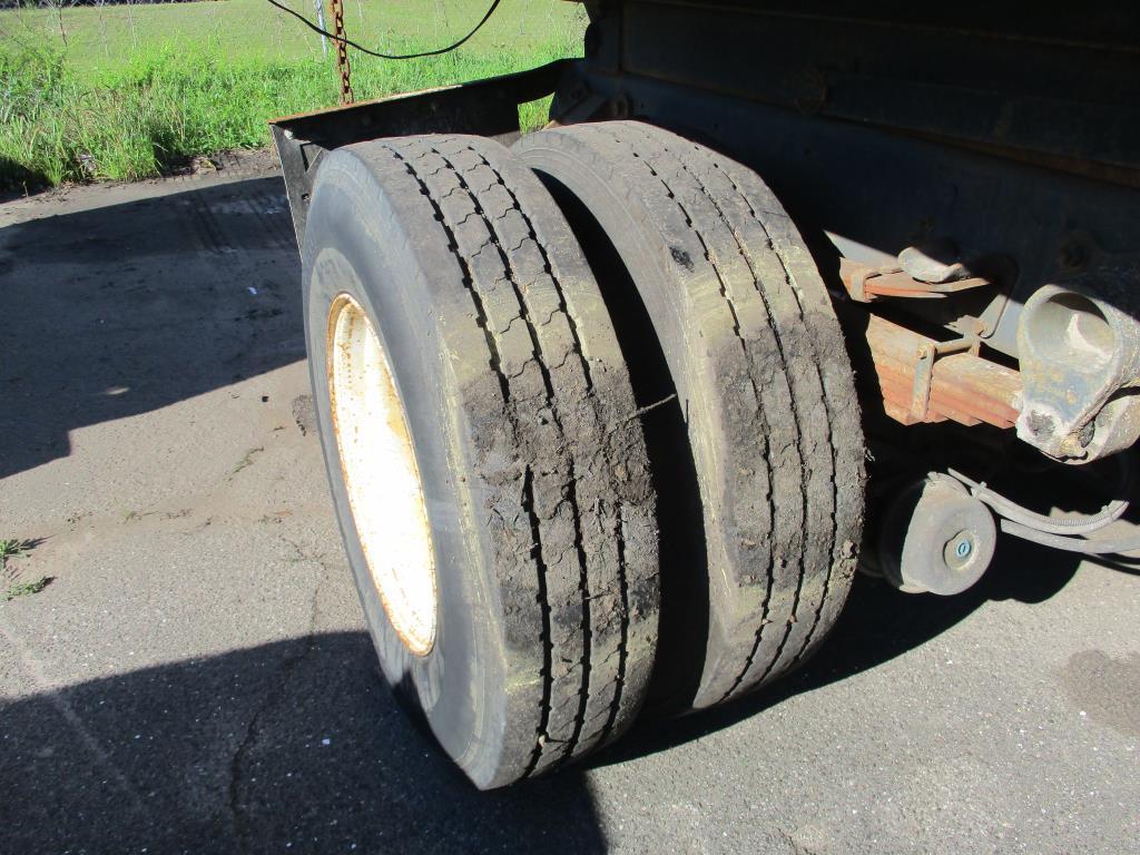 2002 Ford F-750 Dump Truck.